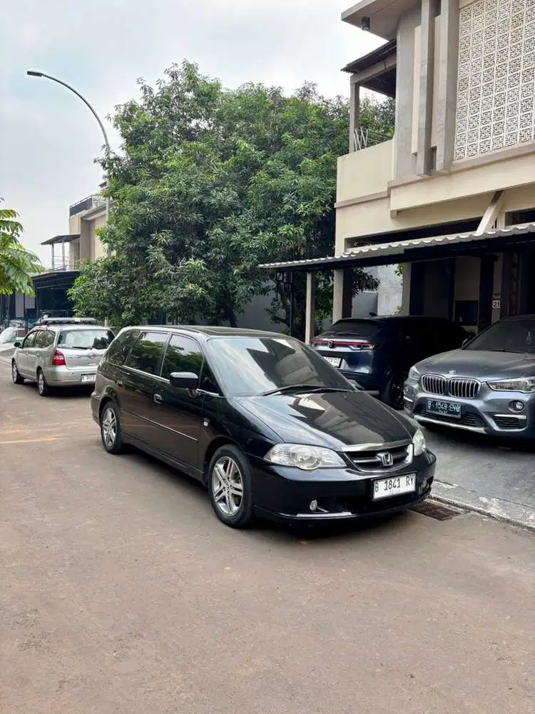 Honda Odyssey Absolute RA6 2003 Hitam