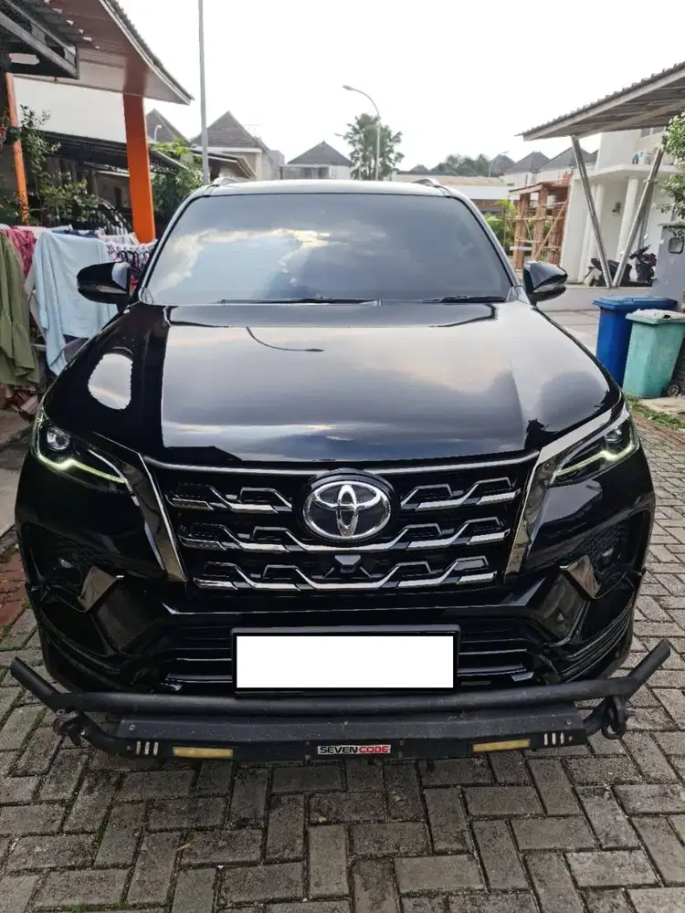 TOYOTA FORTUNER NEW 2.8 VRZ GRS 4X2 LUX AT 2022 (Varian tertinggi 4x2)