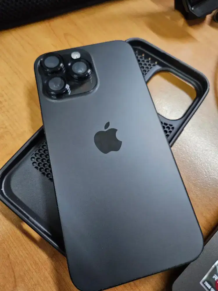 Dijual iPhone 15 Pro Max 256GB iBox – Mulus Like New