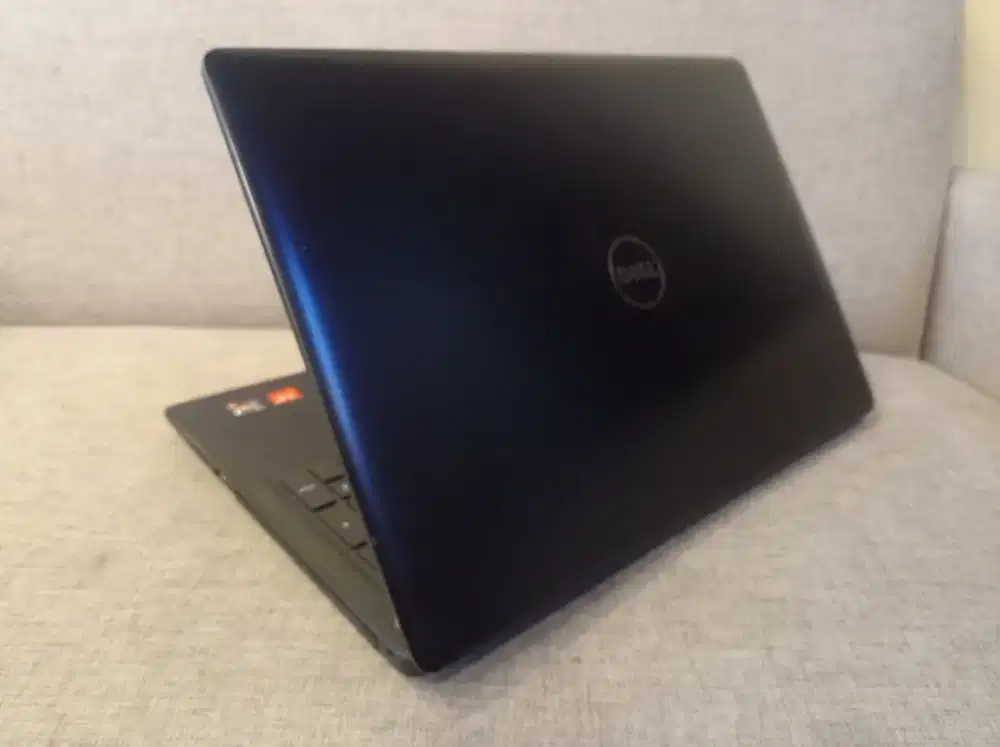 Laptop Dell 5575 amd ryzen 5 2500 ram, 8 ssd 240 mantep