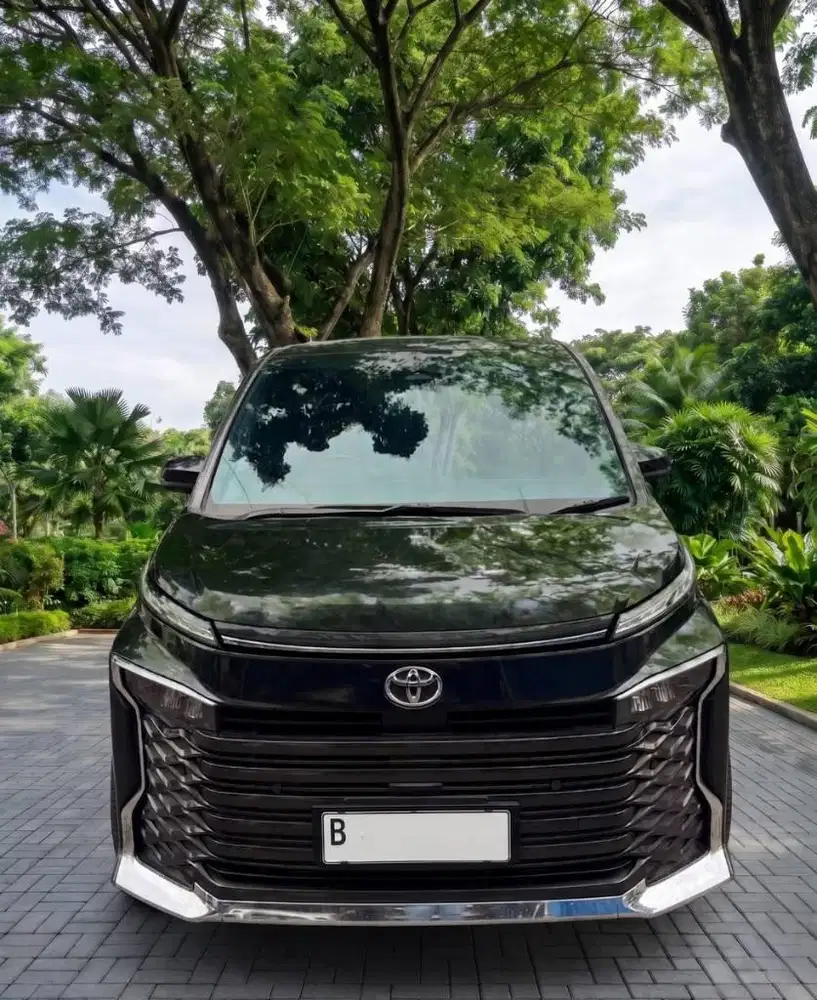 TOYOTA VOXY METIK 2.0