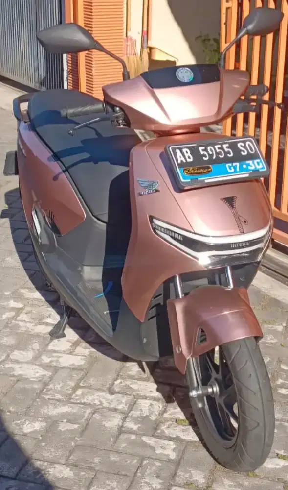 Dijual Honda Cuv E