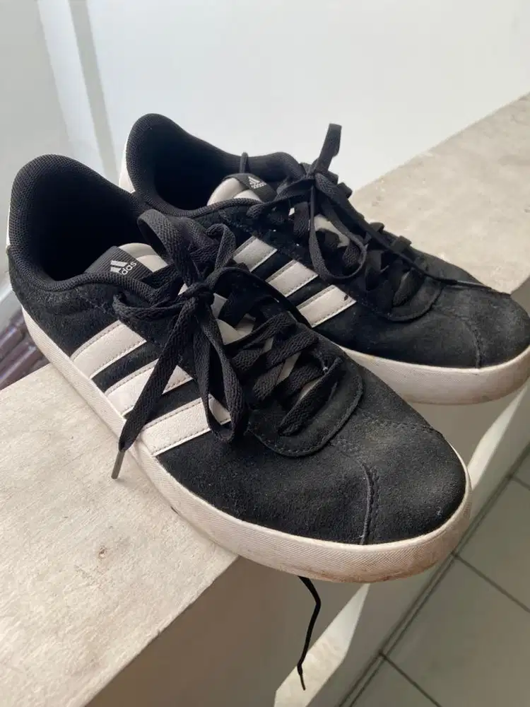 sepatu adidas original