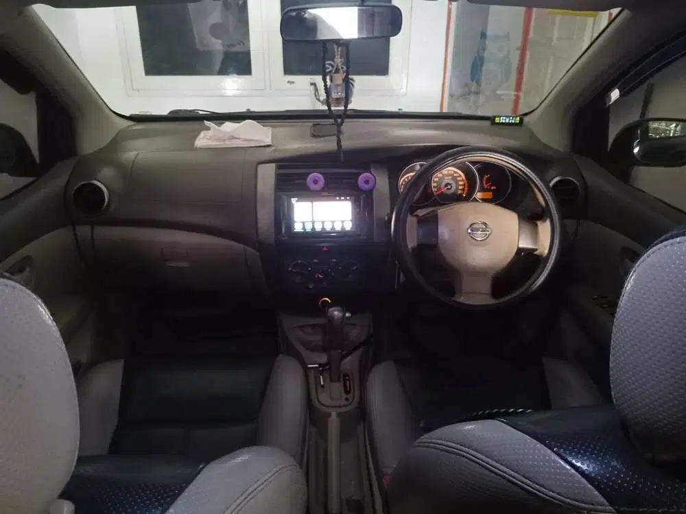 Nissan Grand livina 2009 Bensin