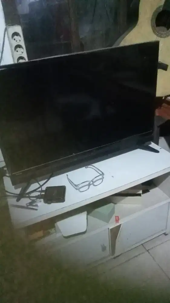 Di jual Bu tv LED Philips 32 inch