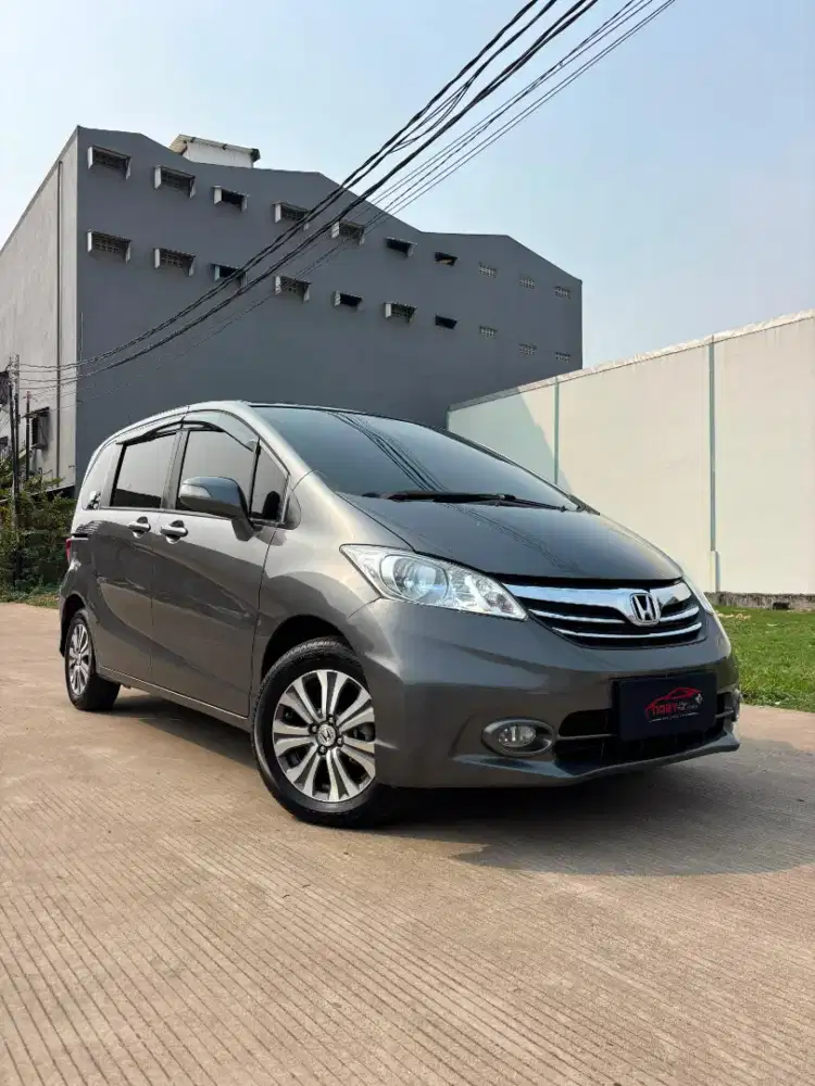Honda Freed PSD matic 2013 bekas murah