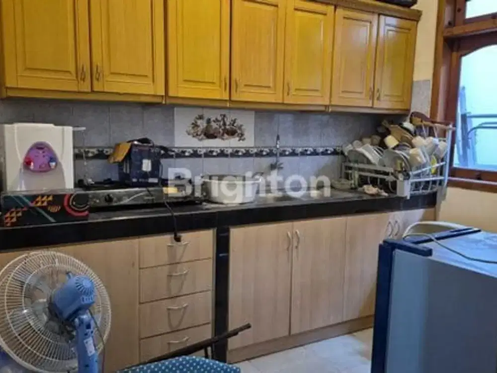 Disewakan RUMAH 2 LANTAI PINGGIR JALAN UTAMA DENPASAR BARAT