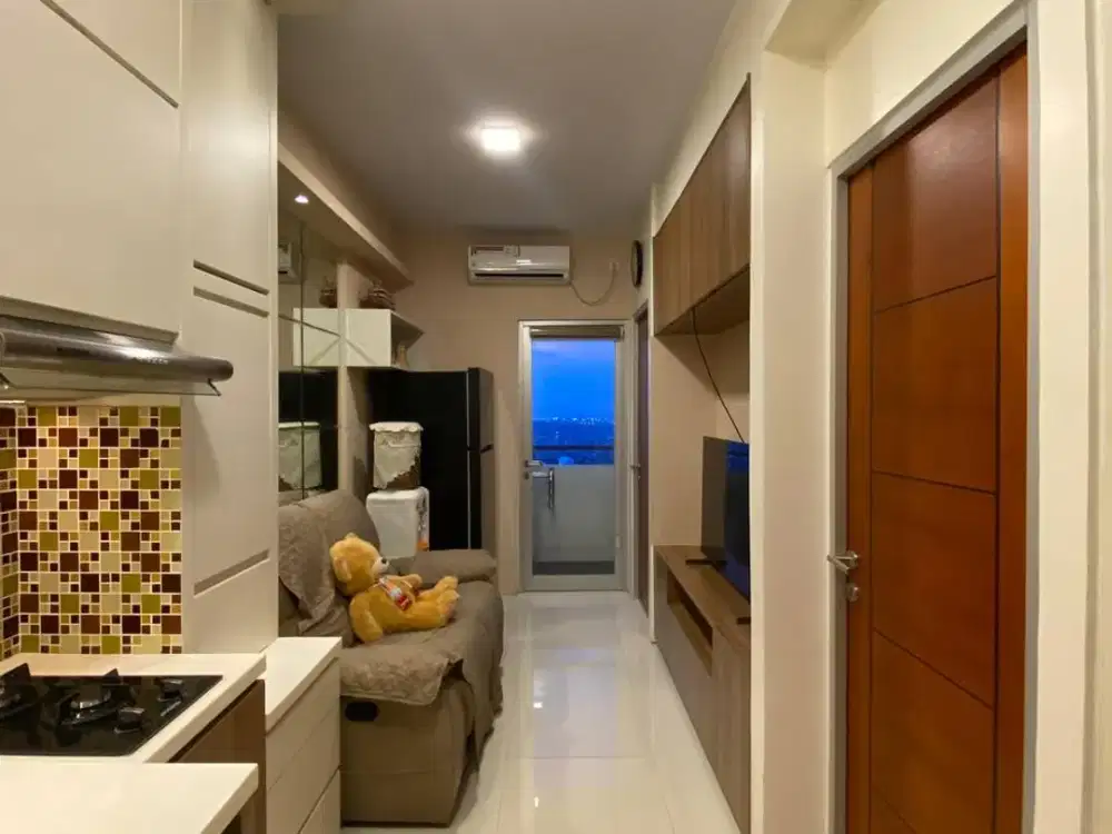 Apartemen Gunawangsa Tidar 2BRC (corner 2 view) View laut, kota, kolam renang Furnished