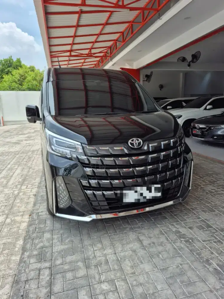 TOYOTA HIACE PREMIO 2025 KM 6000 FULL MODIF MEWAH