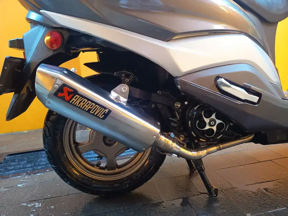 Knalpot custom Suzuki Burgman 125 PNP