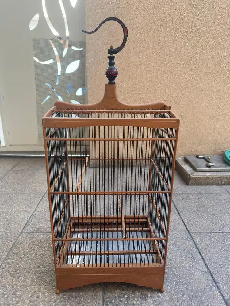 Kandang burung kayu