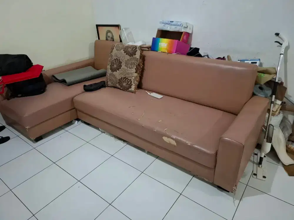 SOFA L EMPUK DAN NYAMAN