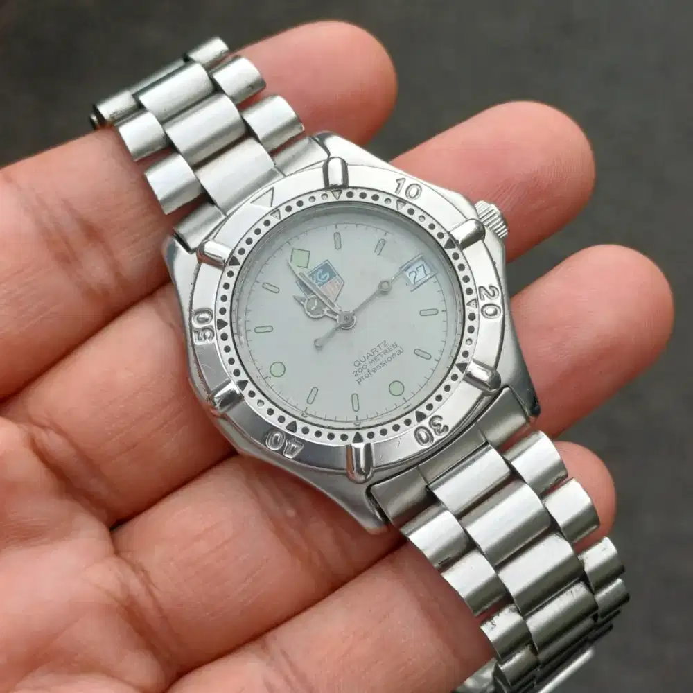 Tag heur 2000 series
