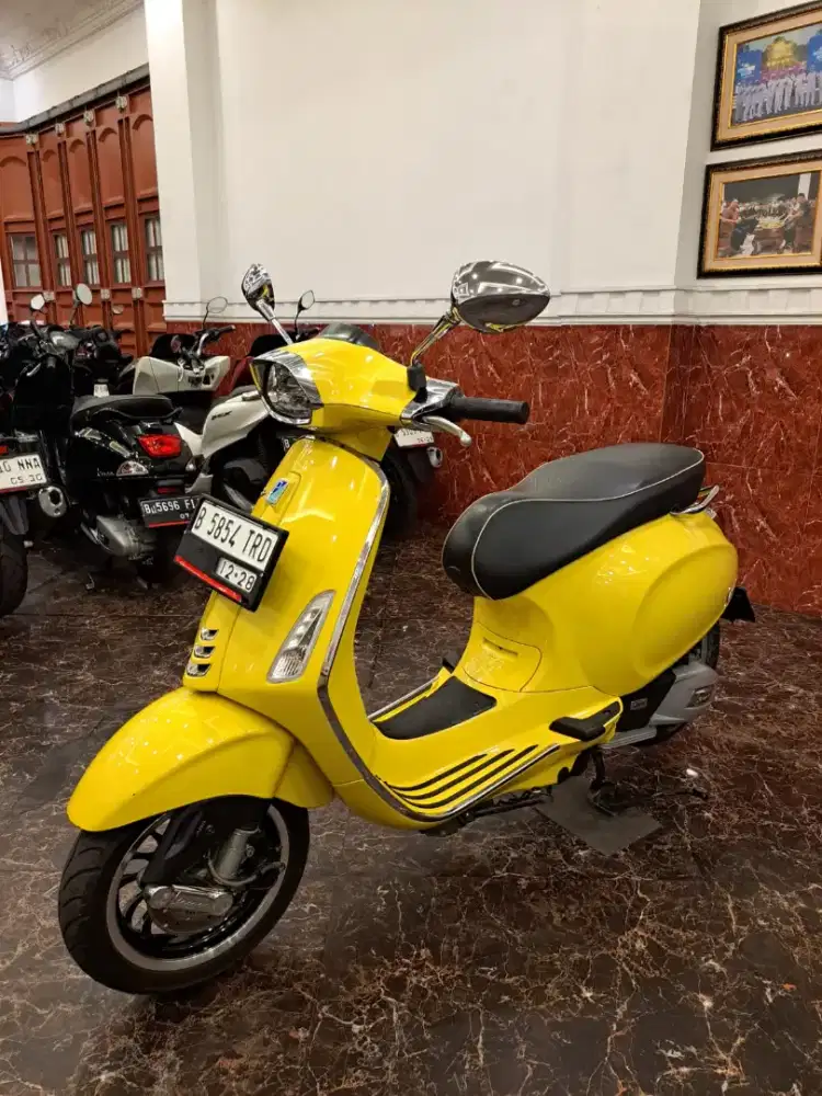 DP 2.5JT KREDIT VESPA SPRINT 150 ABS 2023 RUMAH KONTRAK BISA CICIL