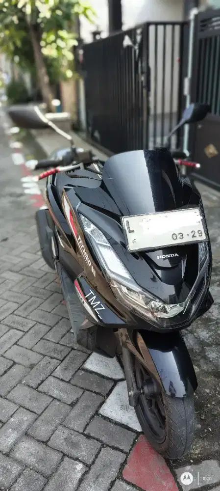 Honda PCX 2024 Hitam