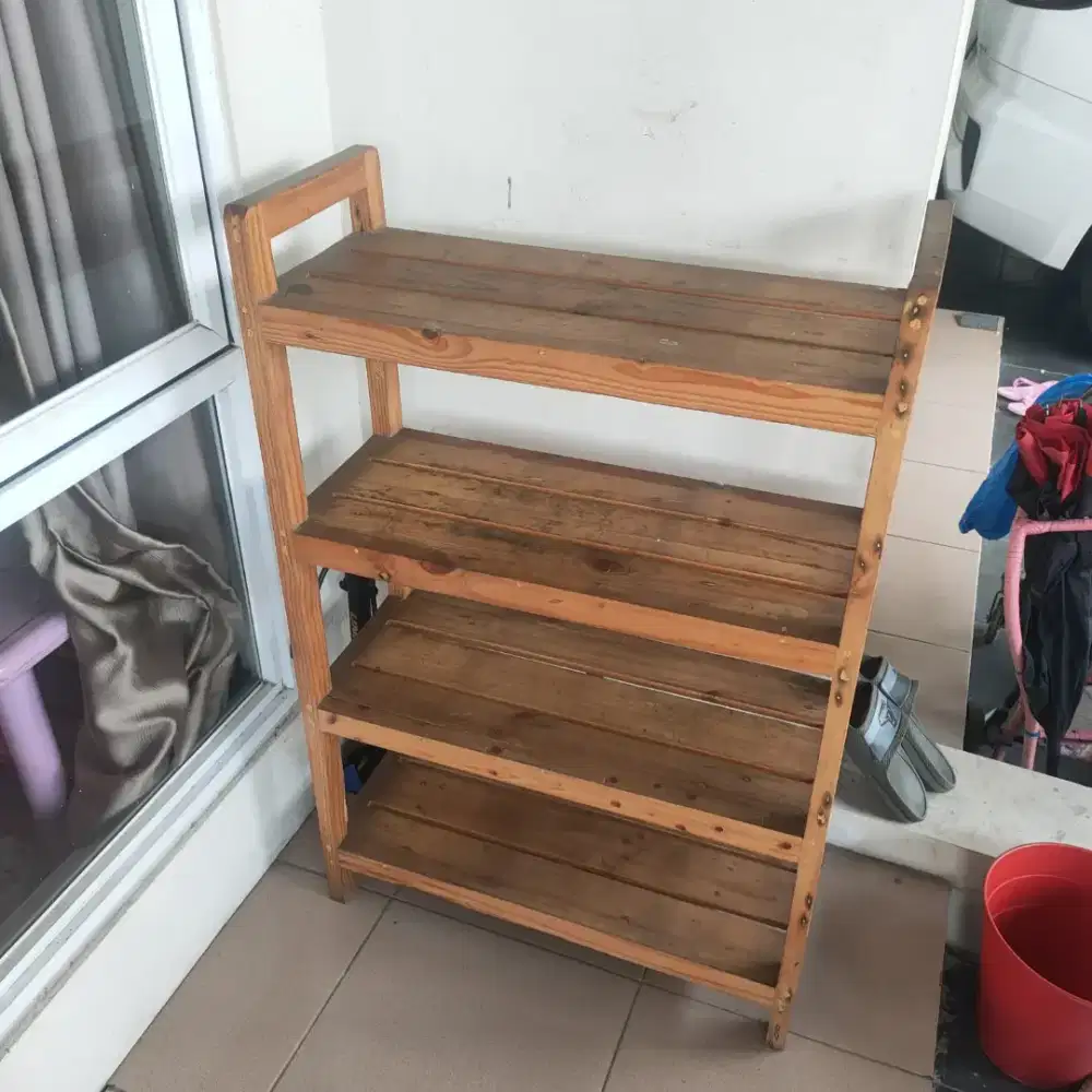 Meja dan rak sepatu jual murah