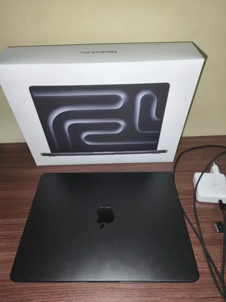 Macbook Pro M5 16/512
