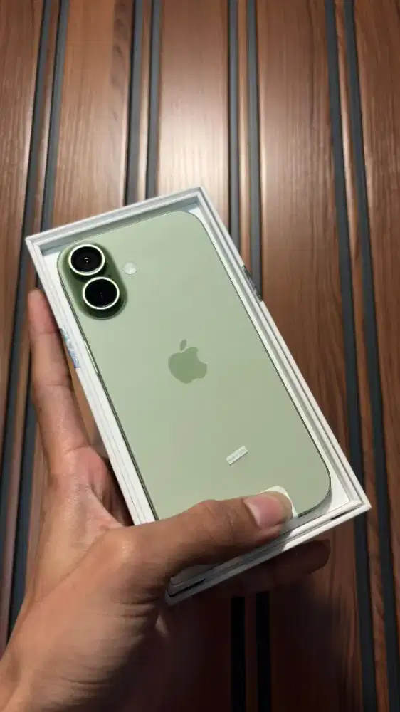 iPhone 17 basic sage 256gb iBox