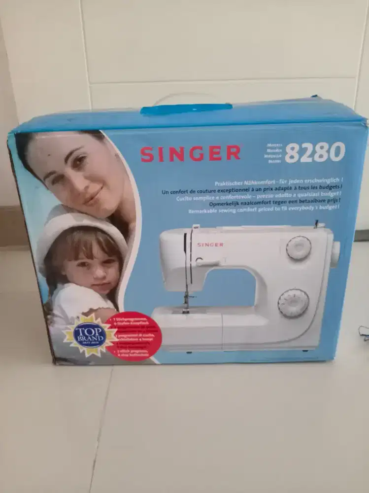 New Mesin Jahit Portable Singer

Model 8280