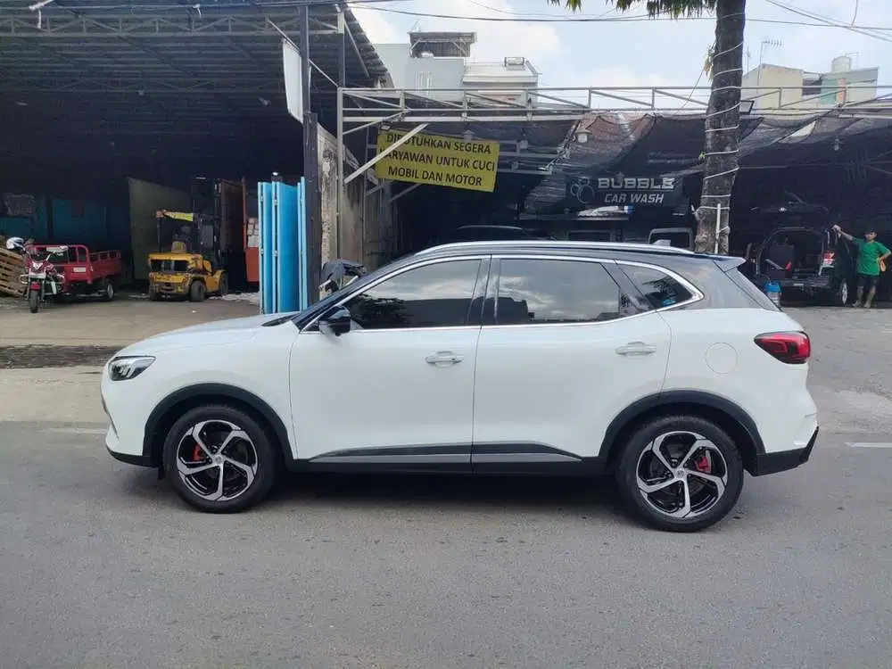 MG HS 2023 Bensin