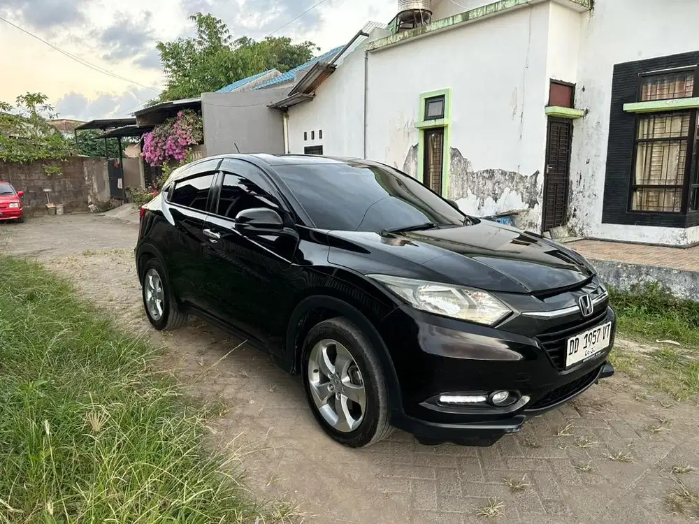 Honda HRV E CVT 2015 nego