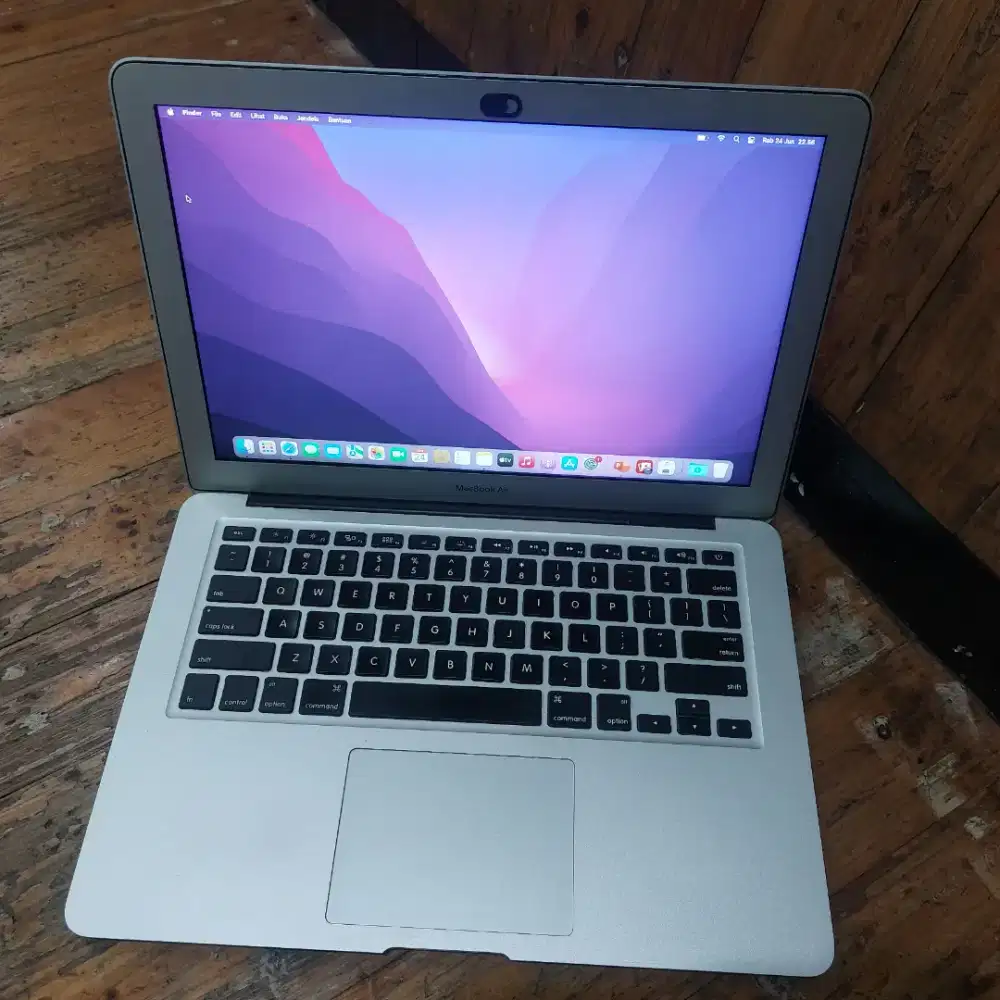 Macbook air 2015 slim enteng 13inch