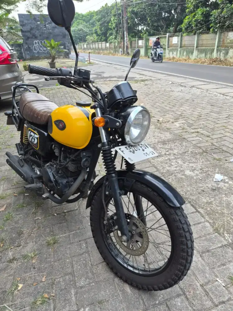 Dijual Kawasaki w175 SE tahun 2019 pajak hidup panjang