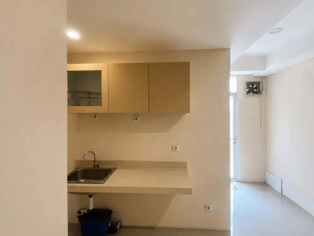 Disewakan Termurah Bandara City Apartemen 1BR Semi Furnish dekat Bandara Soekarno-Hatta