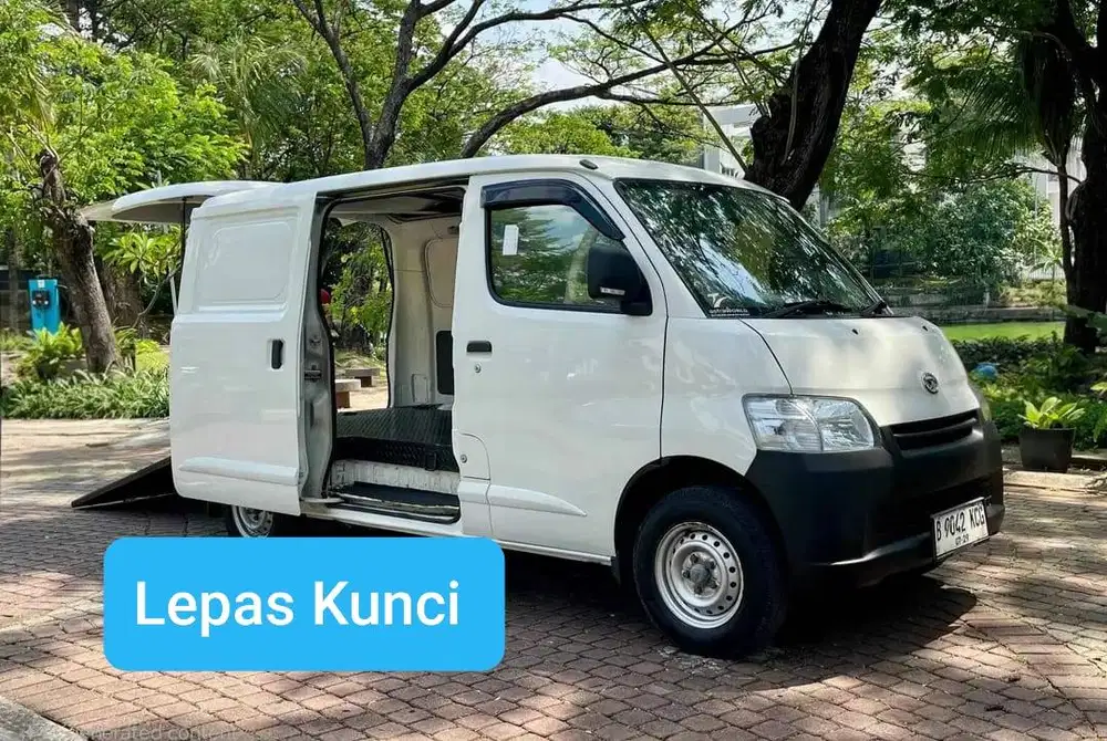 Blind Van Bulanan Lepas Kunci