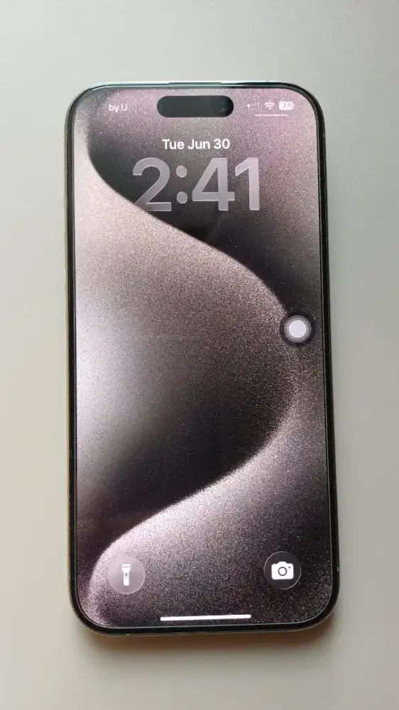 Iphone 15 PRO warna natural titanium