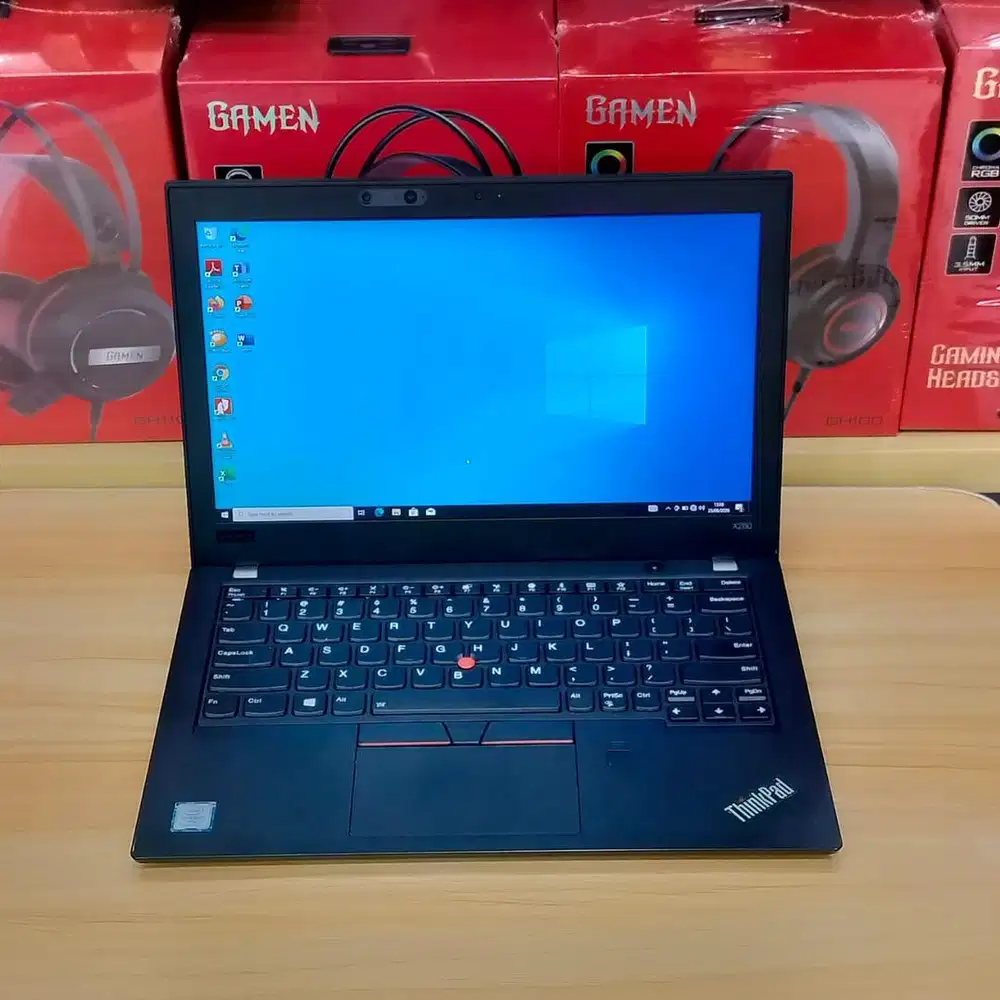 Dijual Laptop Thinkpad X280 i7 gen8 RAM 16GB SSD 256gb siap pakai
