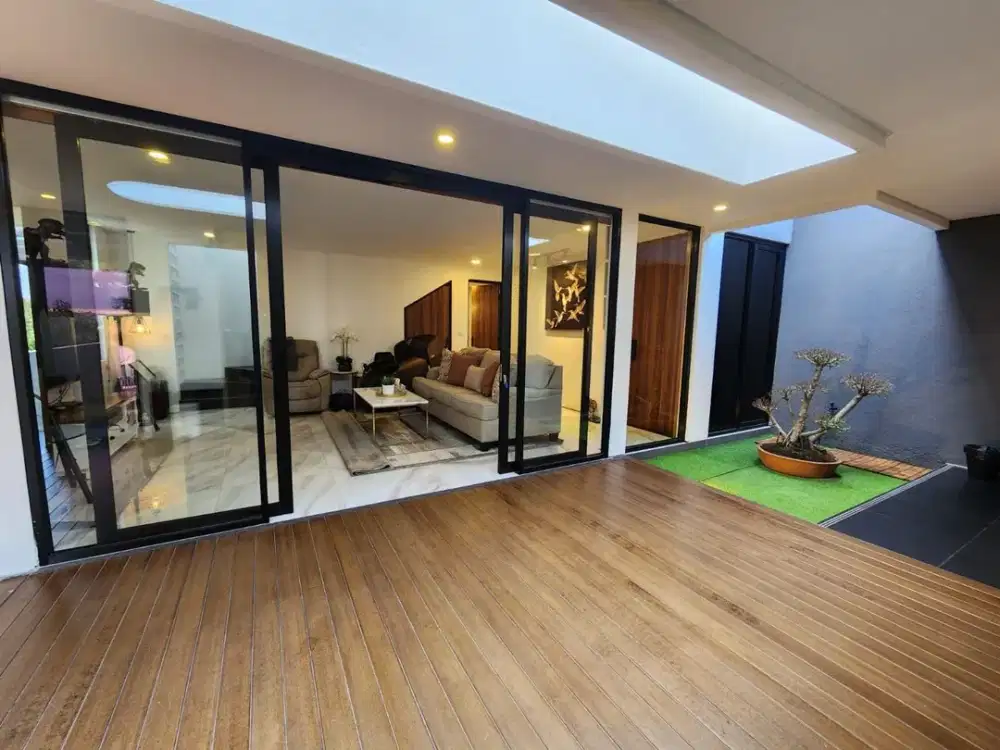 Rumah Sejuk Modern Full Furnished di Budi Indah