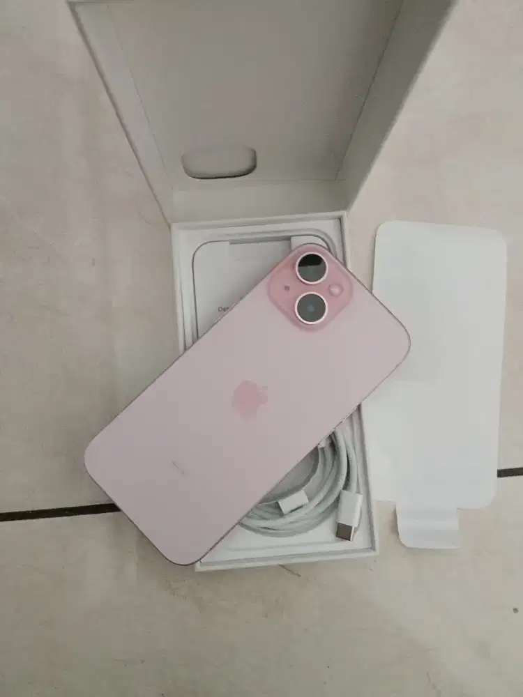 Iphone 15 128GB iBox Garansi On 29-06-2027