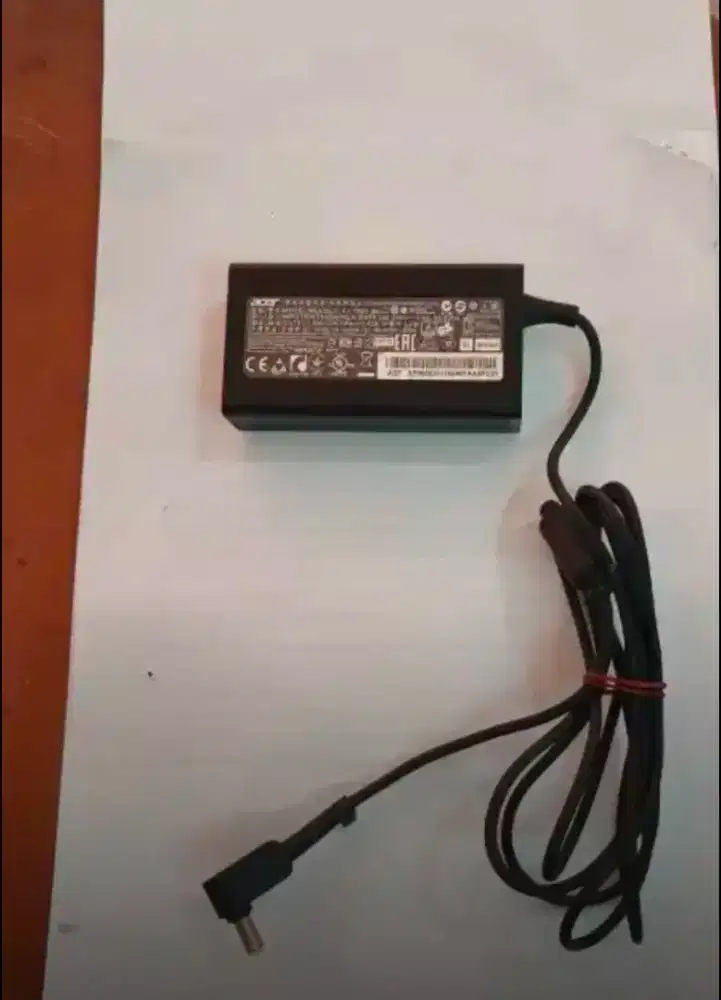 Charger laptop acer 19v 3 42a original