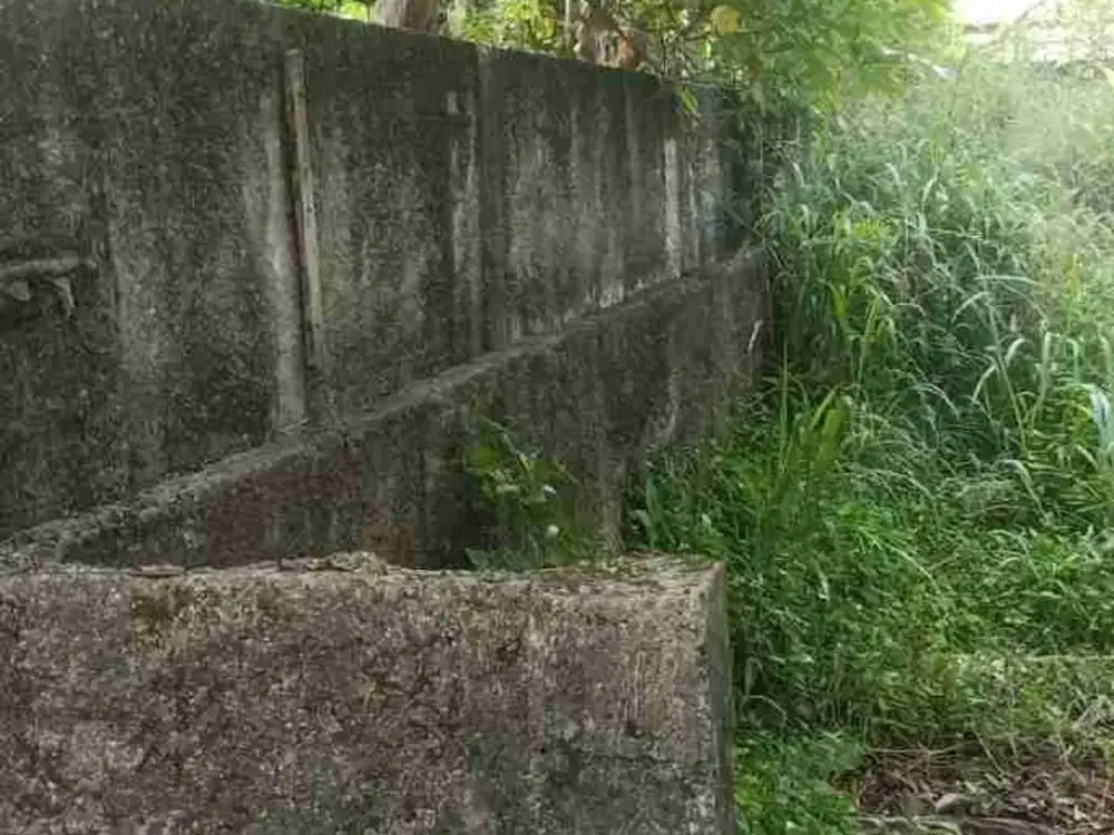 Tanah Hook 296 m² Strategis di Sukahati Cibinong