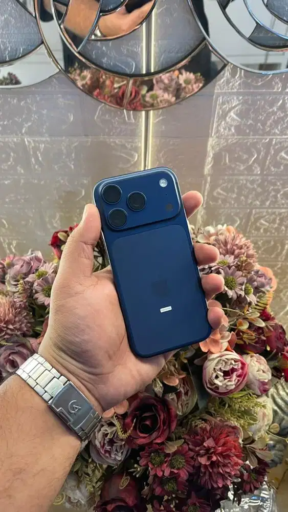 Iphone 17 Pro 256gb iBox garansi on Juni 2027