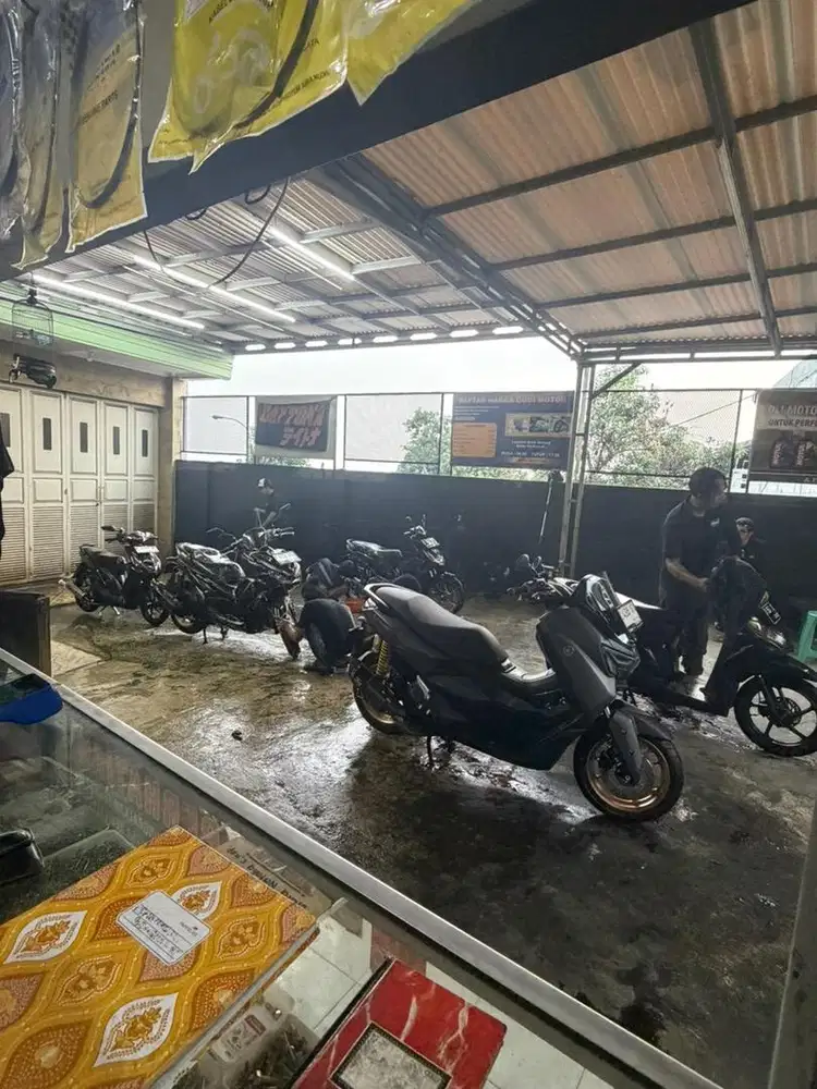 Dibutuhkan montir motor berpengalaman!!