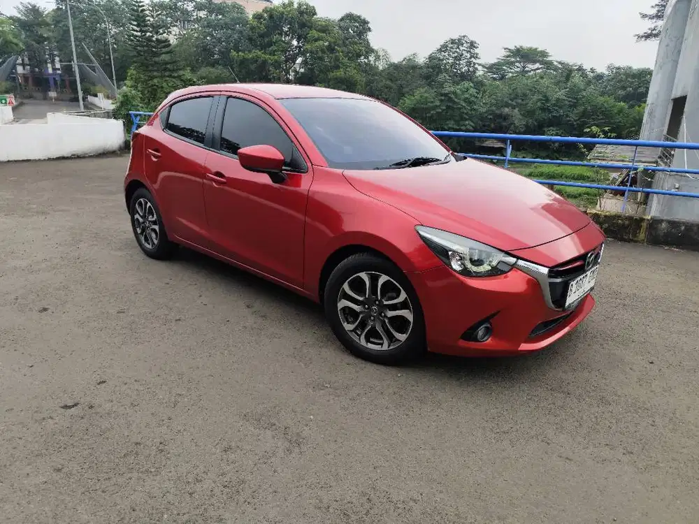 Mazda 2 GT 1.5 Skyactiv 2015 (Soul Red Color) Hatchback
