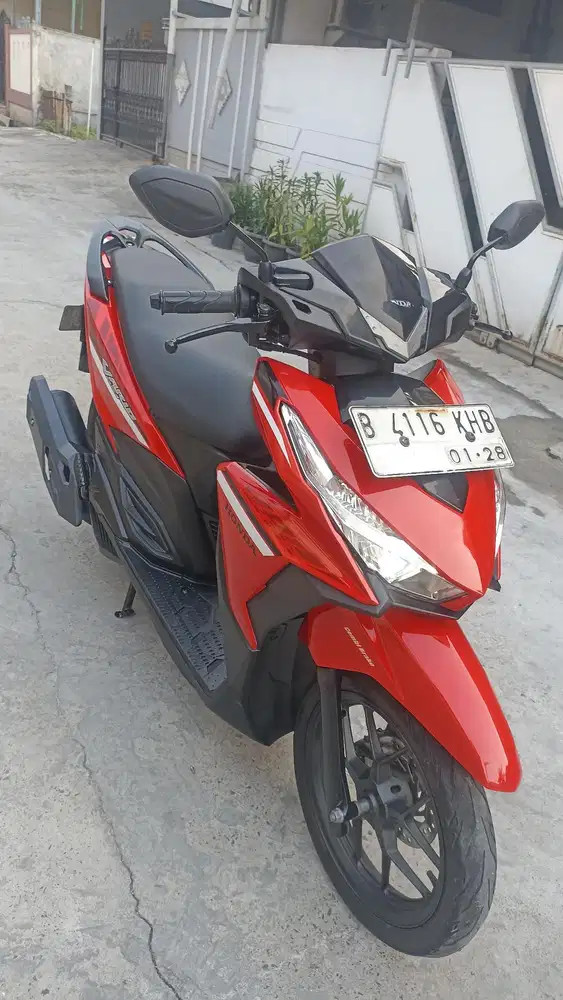 Honda Vario 125 LED CBS ISS tahun 2017 / 2018.
