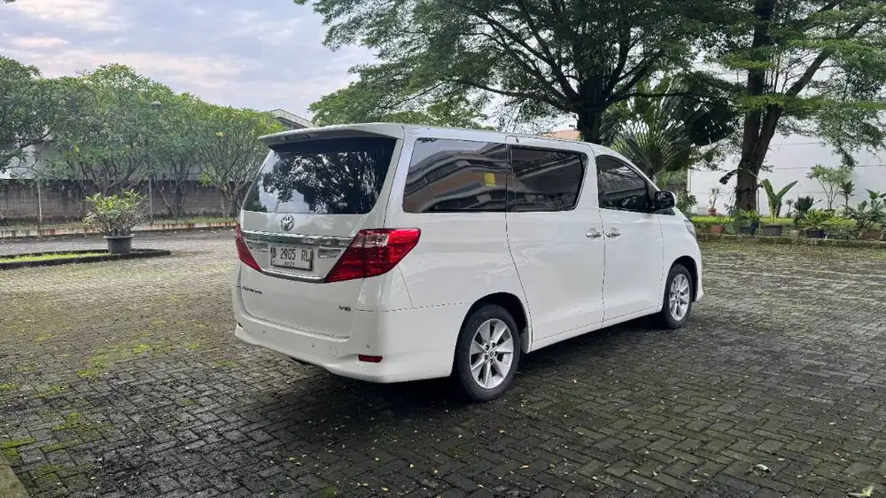 Toyota Alphard 3.5 V6 2014