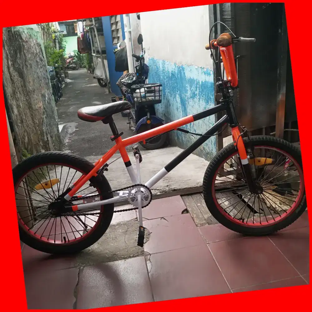 Sepeda BMX ukuran 20 inch