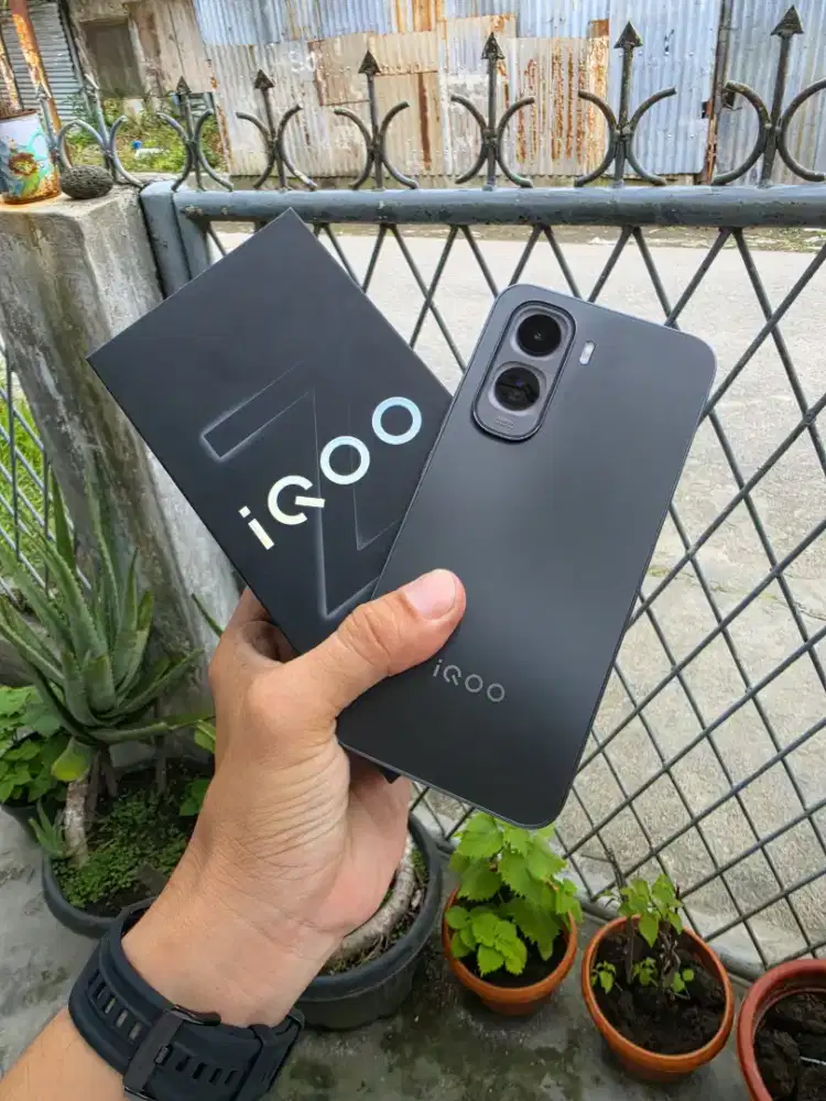 Iqoo Z11 5G 8/256 Garansi Resmi Juni 2027