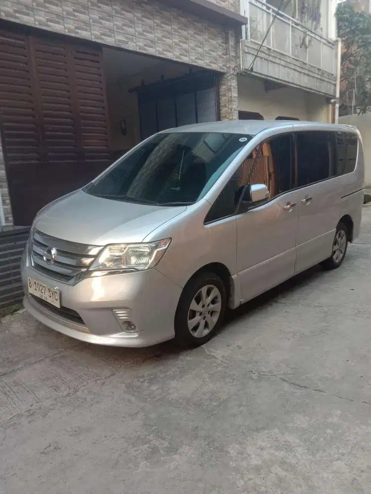 Nissan Serena HWS 2013