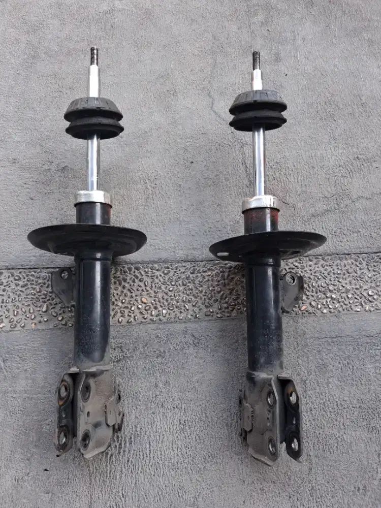 Shockbreaker + support Toyota Yaris bapao sepasang