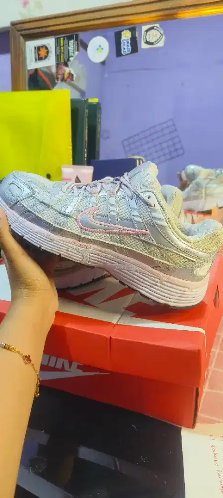 Sepatu second nike p6000