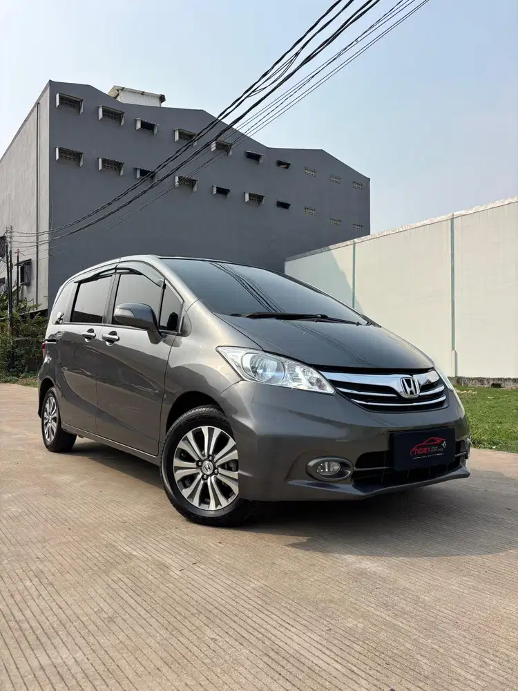 Honda Freed 1.5 PSD 2013 Automatic ( Abu Abu Metalik )