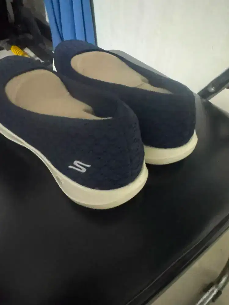 Sepatu skechers original wanita 2nd