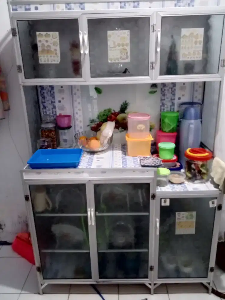 Rak piring kaca aluminium