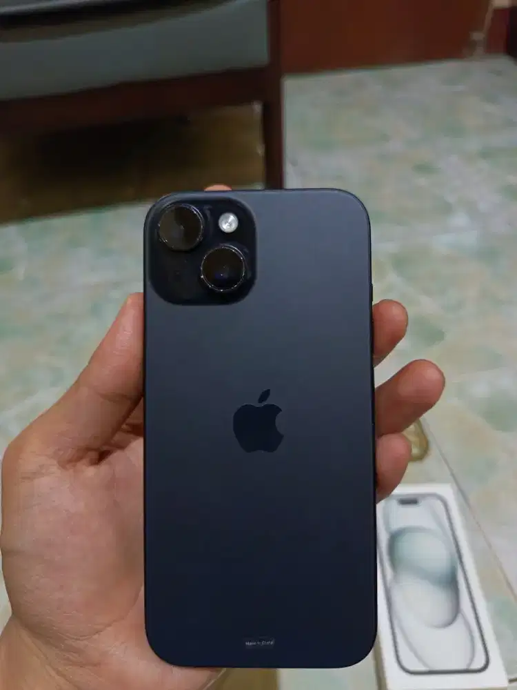 iPhone 15 128GB Warna Hitam ex iBox Fulset