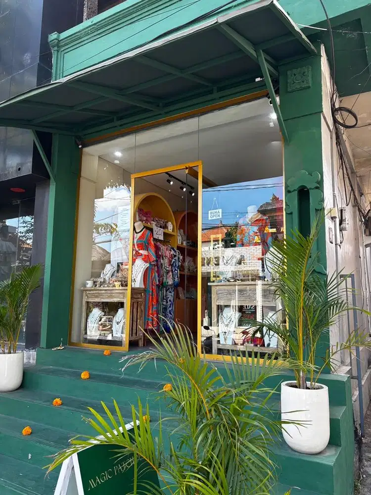 DIKONTRAKAN TOKO SEMINYAK LUAS 3.5x6M JALAN RAYA UTAMA ARTSHOP